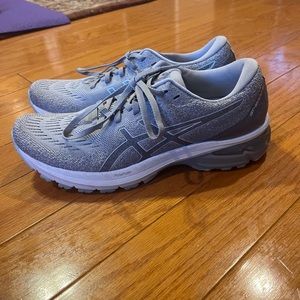 Asics running shoe size 9